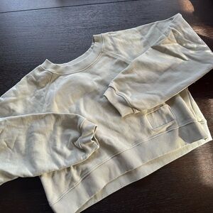 Daily Drills Light Green Cropped Pull Over